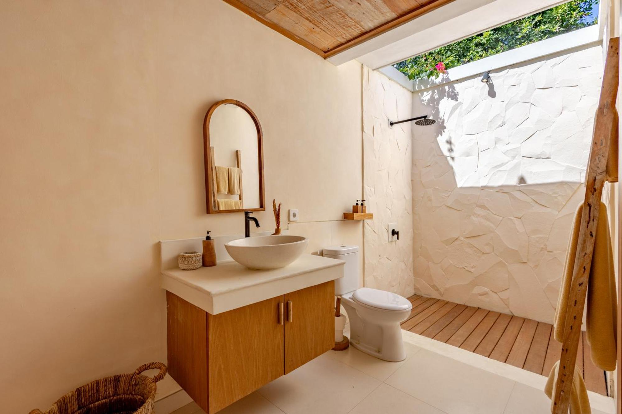 The Pink Joglo, A Cheerful 3Bdr Villa W/Pool And Rice-Field View. Dalung  Ngoại thất bức ảnh