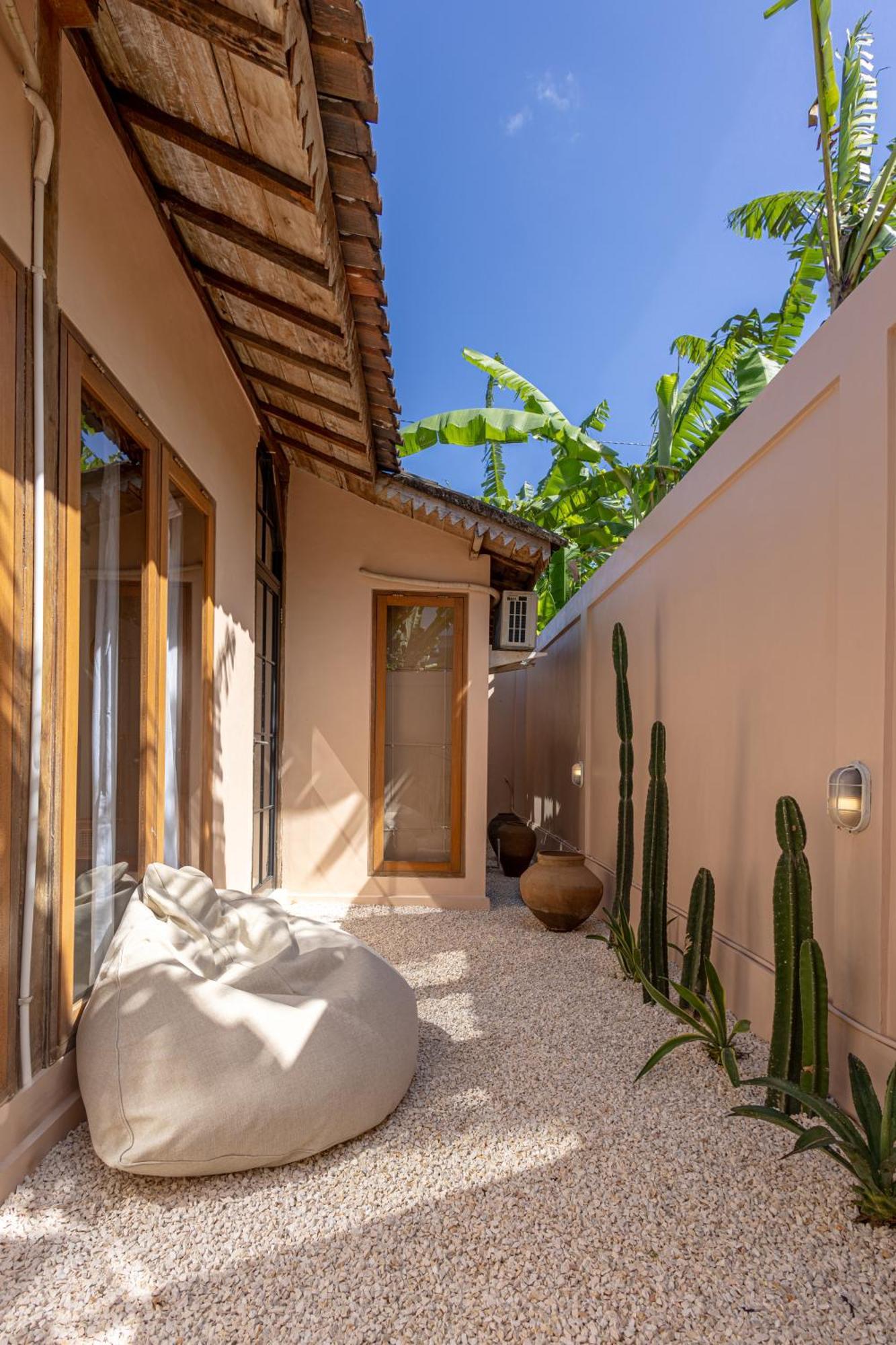 The Pink Joglo, A Cheerful 3Bdr Villa W/Pool And Rice-Field View. Dalung  Ngoại thất bức ảnh