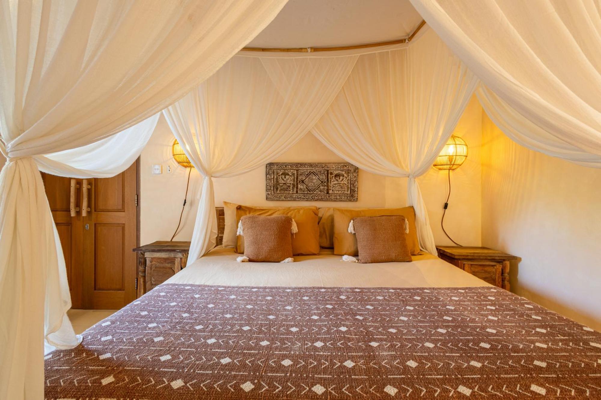 The Pink Joglo, A Cheerful 3Bdr Villa W/Pool And Rice-Field View. Dalung  Ngoại thất bức ảnh