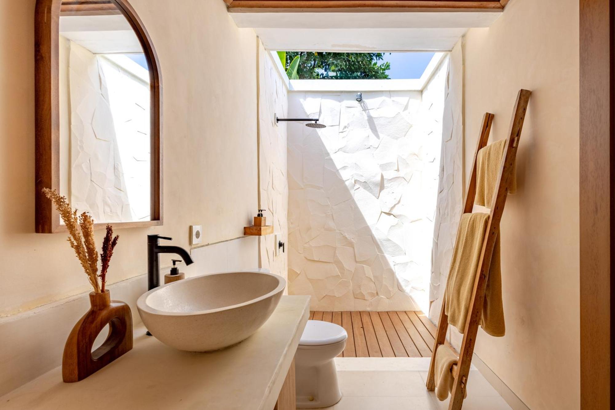The Pink Joglo, A Cheerful 3Bdr Villa W/Pool And Rice-Field View. Dalung  Ngoại thất bức ảnh